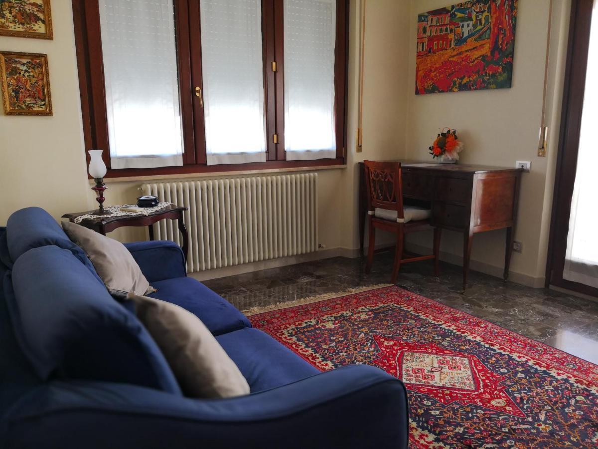 Tres Chic Bed & Breakfast Civitanova Marche Luaran gambar